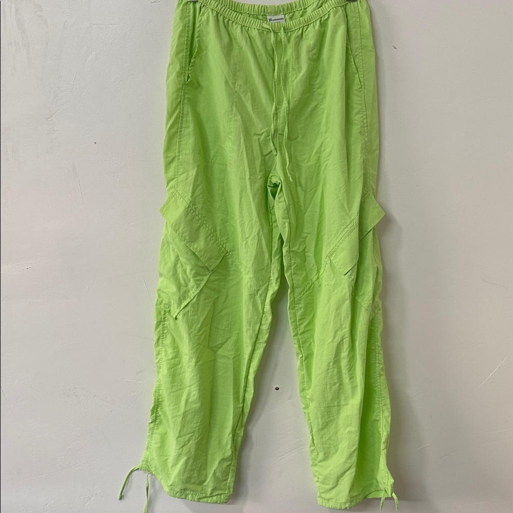 No Boundaries Women's Bright Green Wide Leg cargo Pants